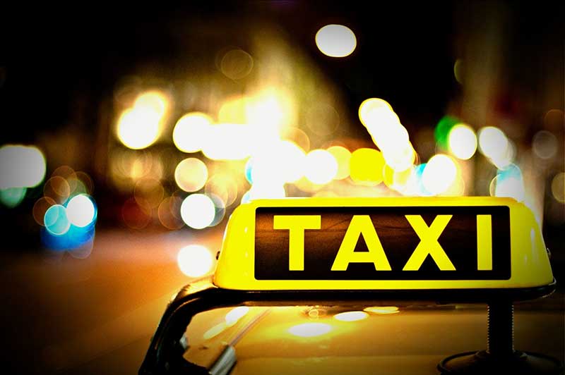 RS-Coaches-Taxi-sign